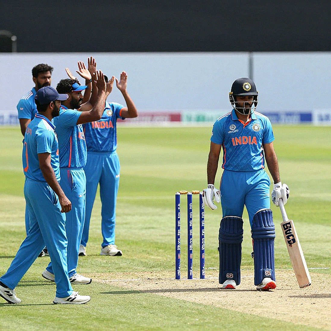 এক ইনিংসের উপর গোটা বিশ্বাস — লিটন দাস, বিসিবি আর রাজশাহীর চায়ের দোকানের হিসাব