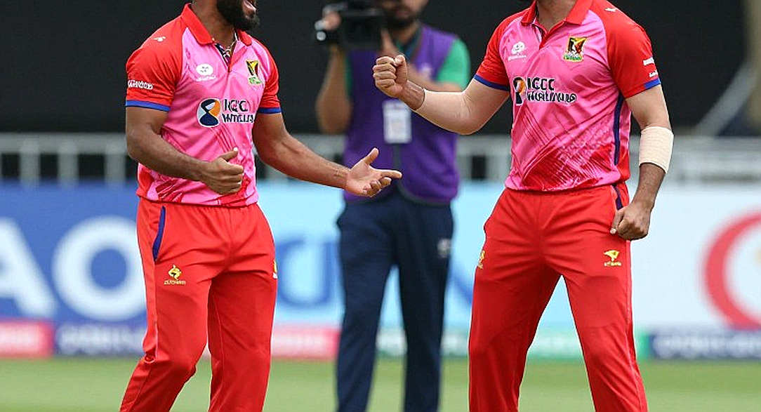 শূন্য স্প্রেডশিট, ভরা গ্যালারি — খালি তথ্য থেকে ক্রিকেট কীভাবে নায়ক বানায়