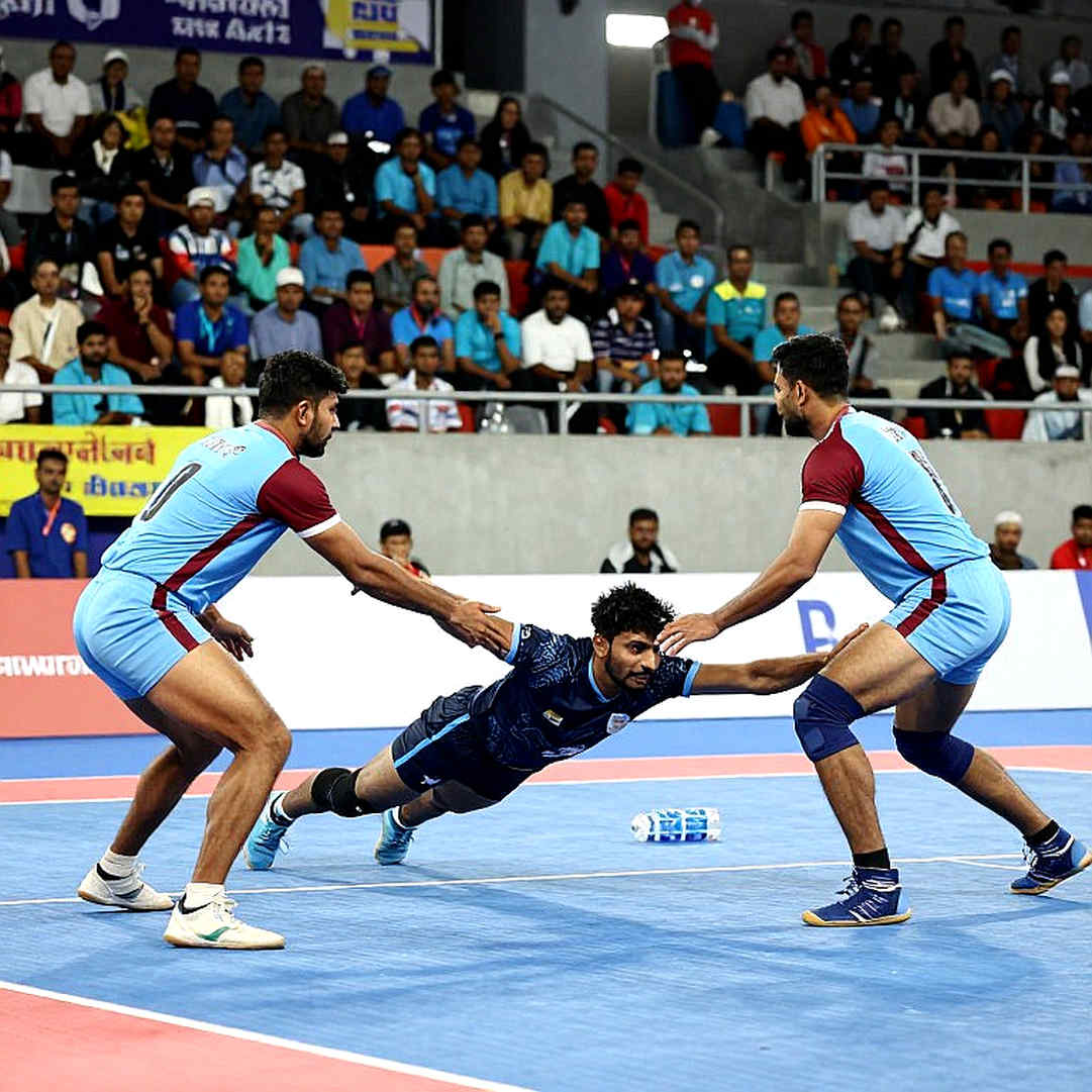 পাওয়ান সেহরাওয়াত কেন শুরু থেকে বাইরে: ভারত-ইরান ফাইনালের বেঞ্চ সিদ্ধান্ত, তারিখের ধোঁয়াশা আর কাবাডির তারকা-ফিল্টার